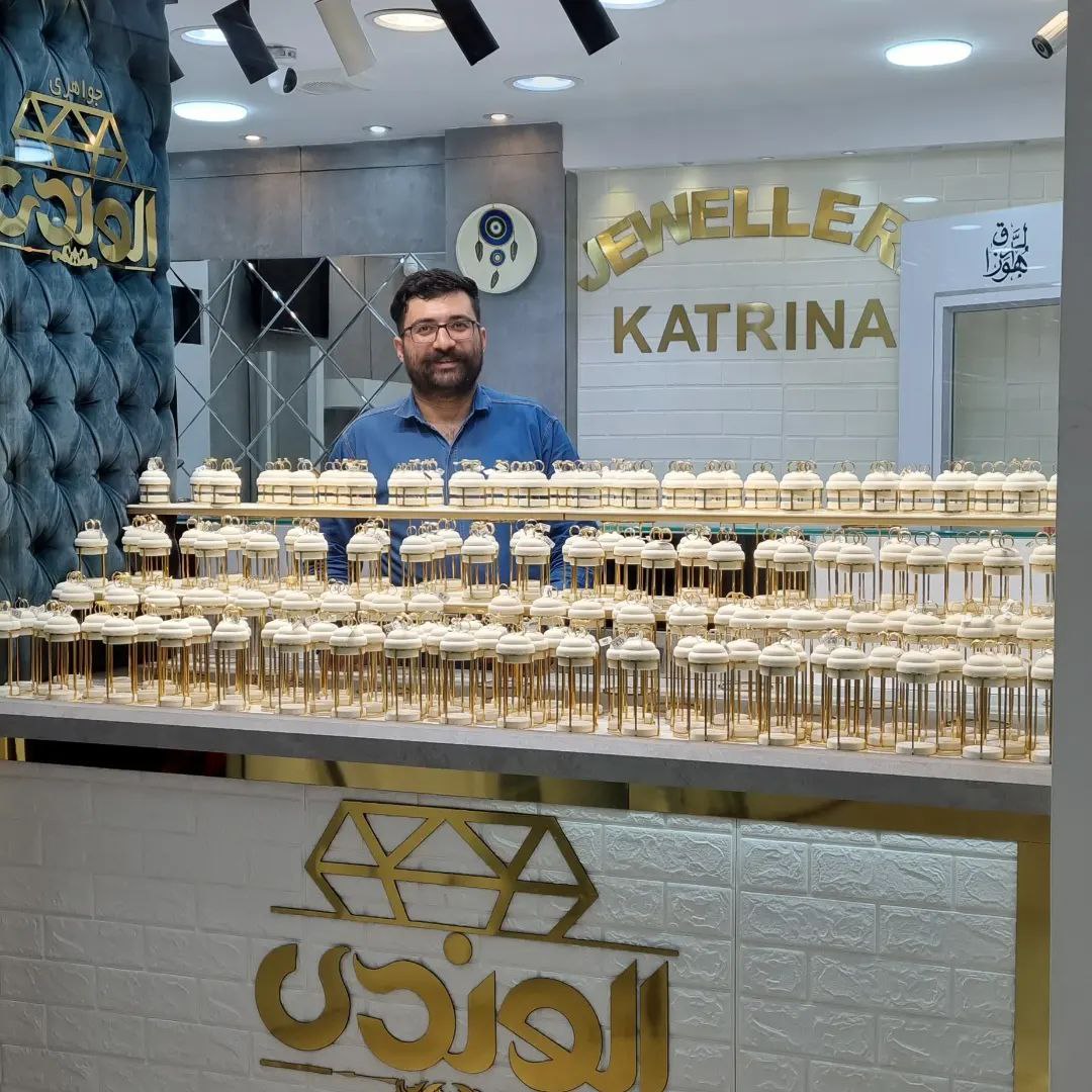 طراحی دکور حلقه فروشی